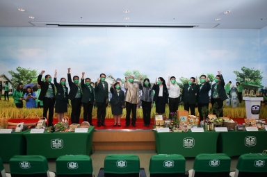 กรรมการ ธ.ก.ส. ให้เกียรติเป็นประธานการจัดประกวดชุมชนอุดมสุขยอดเยี่ยม ประจำปีบัญชี 2564