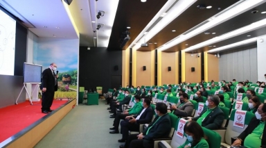 กรรมการ ธ.ก.ส. เป็นวิทยากรบรรยายให้ความรู้ หลักสูตร เทคนิคการนำเสนอ อย่างมีประสิทธิภาพ 