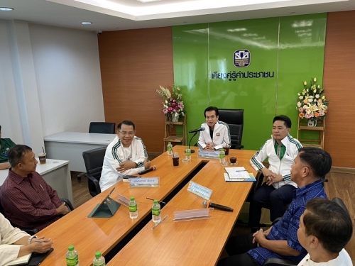 กรรมการ ธ.ก.ส. เยี่ยมเยียนผู้บริหารและพนักงานในสังกัดฝ่ายกิจการภาคเหนือตอนบน
