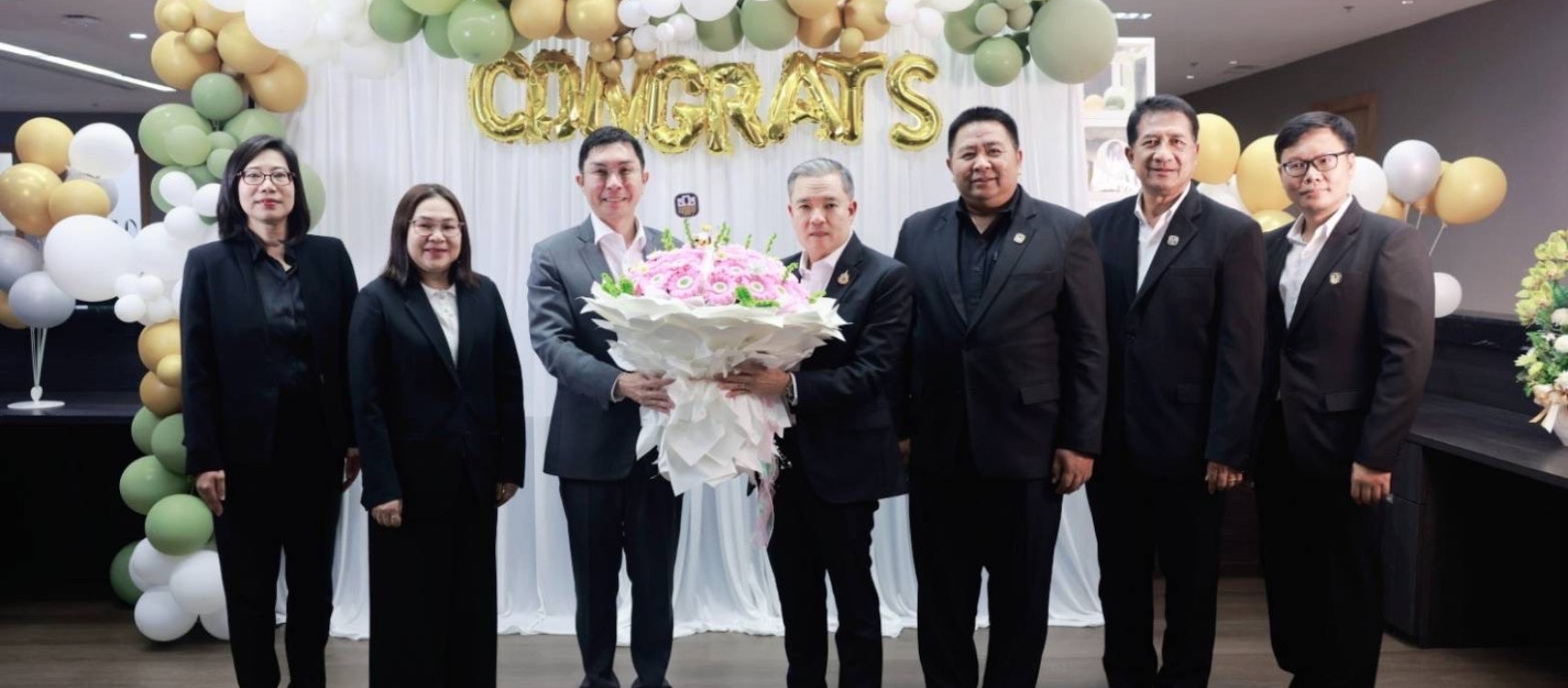 ธ.ก.ส. ร่วมแสดงความยินดีกับผู้อำนวยการและรองผู้อำนวยการสำนักงบประมาณ เนื่องในโอกาสเข้ารับตำแหน่ง